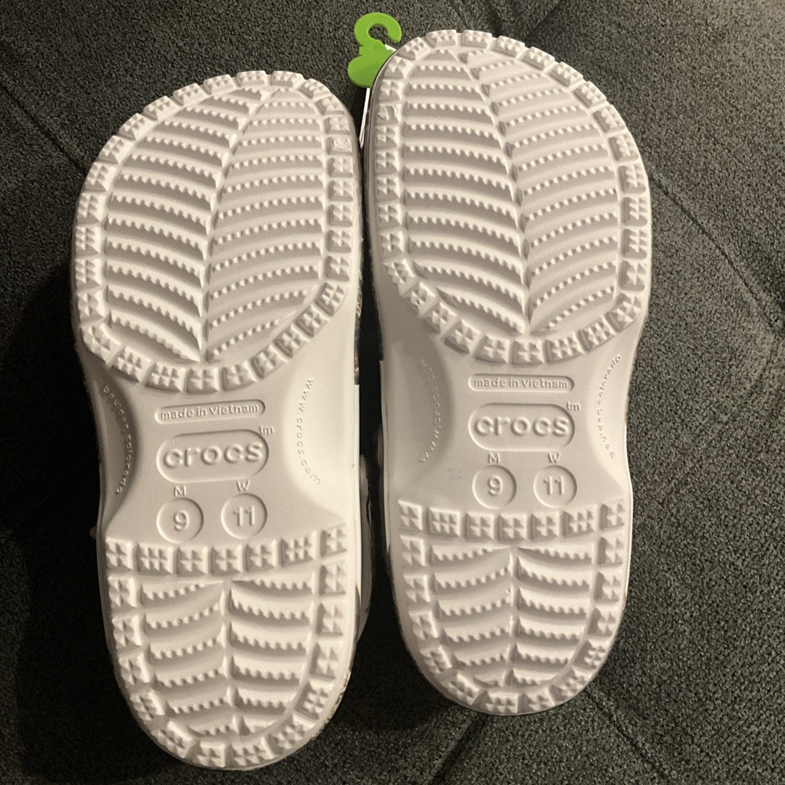 Crocs NASCAR Realtree Clog Camouflage Unisex US M9 W11 New with Tags Charms7