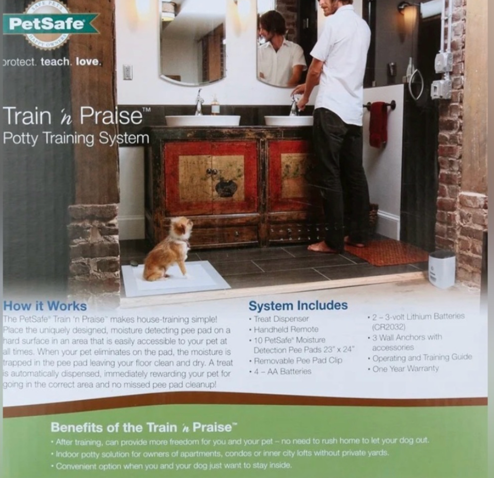 PetSafe Train 'n Praise™ Dog Potty Training System Automatic Treat Dispenser with Moisture Detection Pee Pads Kit - view 5